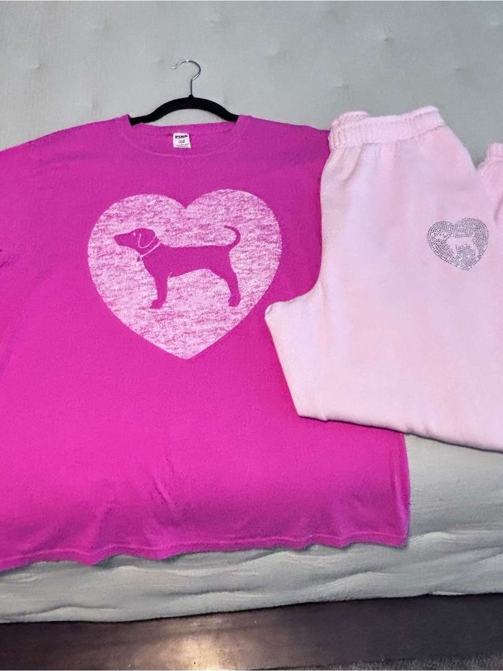 Girls' Pink Dog Heart Graphic Top and Sweatpants Set